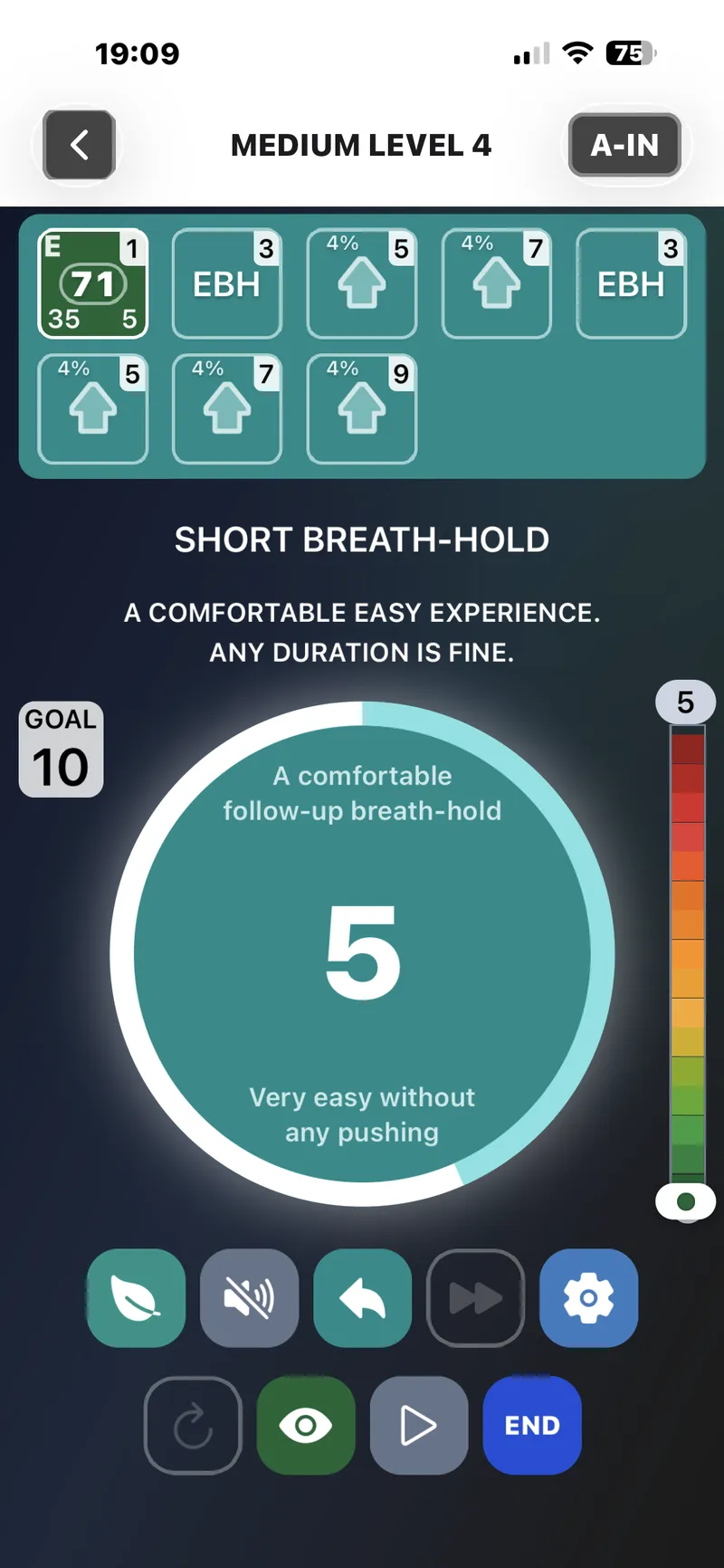 The app during the follow-up breath-hold, a short comfortable hold with the round's goal alongside